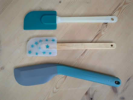 Photo of free 3 spatulas (Norton Lees S8) #1