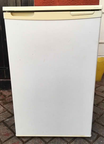 Photo of free White Under counter top Fridge (Liverpool L6) #1