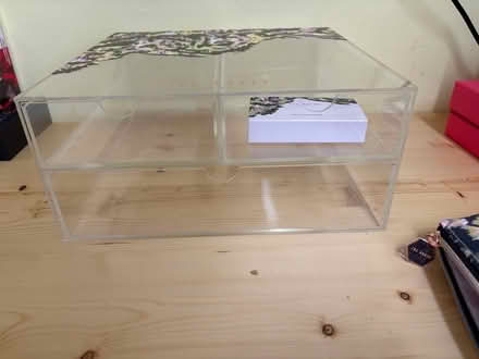 Photo of free Transparent Ted Baker Display / Make up case (Kingsmead BA1) #1