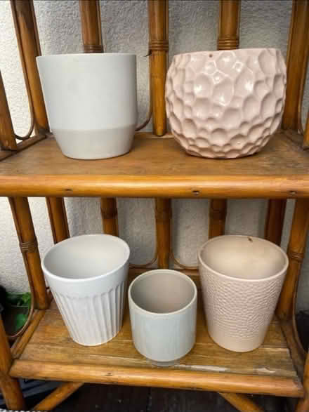 Photo of free Ceramic Plant Pots x 5 (Cheshunt En8) #1