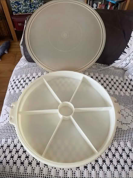 Photo of free Dips / snacks serving tray (Cheshunt En8) #2