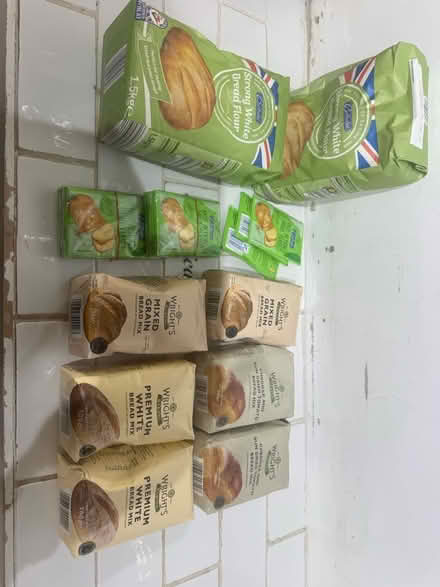 Photo of free Bread flour and yeast (Cutteslowe OX2) #2