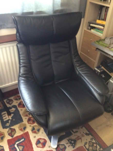 Photo of free Black leather swivel chair (Wellington TA219AR) #1