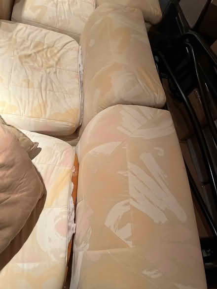 Photo of free Seven-piece Classic coach (280 Simcoe St., Toronto) #1