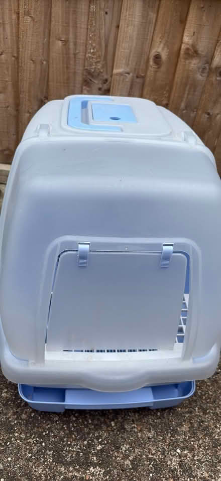 Photo of free Cat Litter Tray (New Malden KT3 4) #1