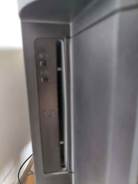 Photo of free TV and DVD player (Muirhead DD2) #3