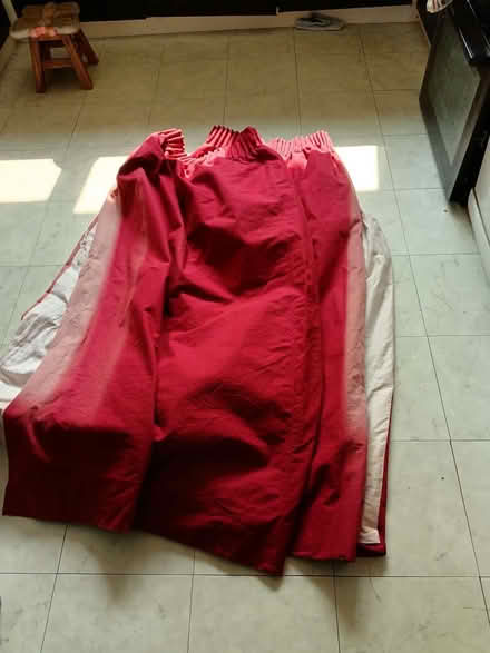Photo of free Pair of red curtains (The Rock TF3) #1