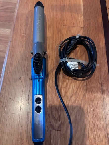 Photo of free Con air curling iron (Broadway Terrace Rockridge) #1