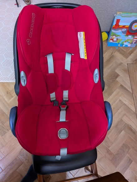 Photo of free Maxi-Cosi car seat (Chorlton M21) #3