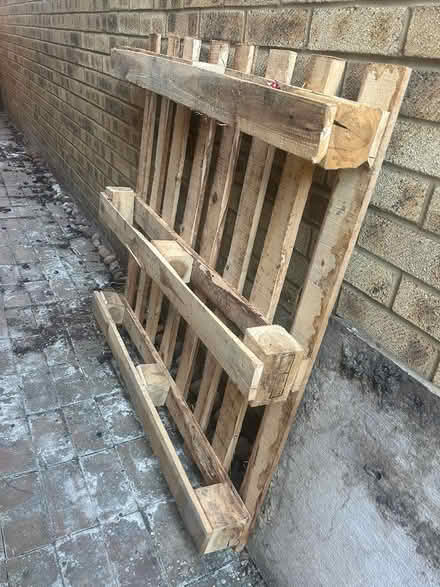 Photo of free small wooden pallet (Kentwood RG30) #1
