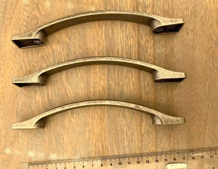 Photo of free Cupboard / shelf handles (Theale RG7) #1