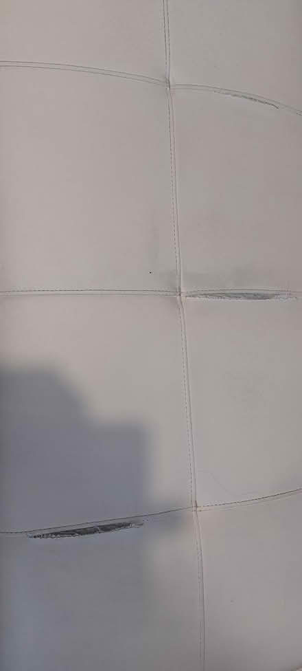 Photo of free reclining white sofa (Surbiton, KT6) #4