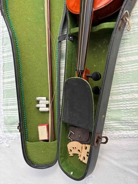 Photo of free Violin. Needs repair (Bisley, surrey) #2