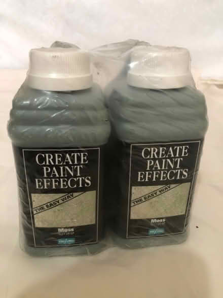 Photo of free 2x 1l Polyvine Paint Effects Miss green (Woolwich SE18) #3