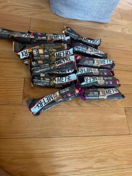 Photo of free protein bars (60540) #1