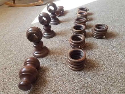 Photo of free curtain pole attachments and rings (Colyton EX24) #2