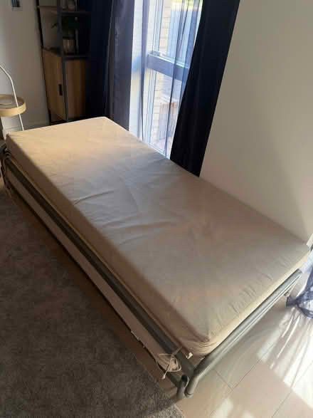Photo of 2 single beds with mattresses (Colindale NW9) #1