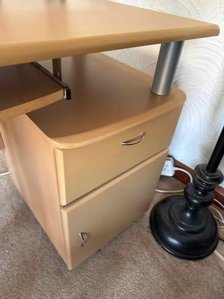 Photo of free Desk (Oldbrook Milton Keynes MK6) #2