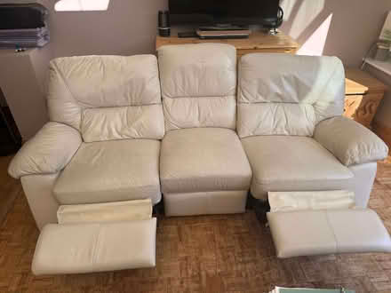 Photo of free Leather manual recliner sofa (Central Watford WD23) #2