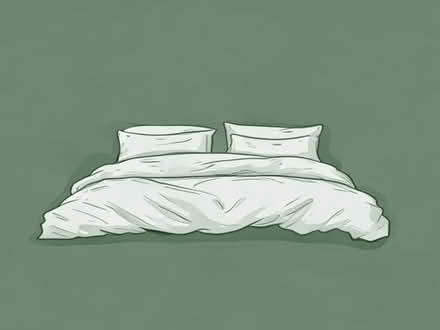 Photo of Double Duvet and Pillows (Eastbourne BN20) #1