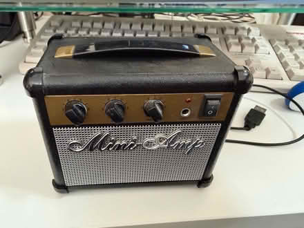 Photo of free Novelty Miniature Amplifier speaker (Inverurie AB51) #1