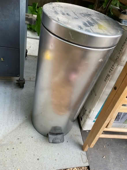 Photo of free Tall barabantia bin 30L (AL4, St albans) #1