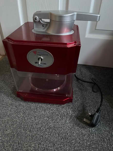 Photo of free A snow cone maker (Claydon IP6) #1