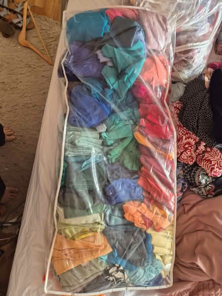 Photo of free Rag rug project with fabrics (Strawberry Hill TW2) #3