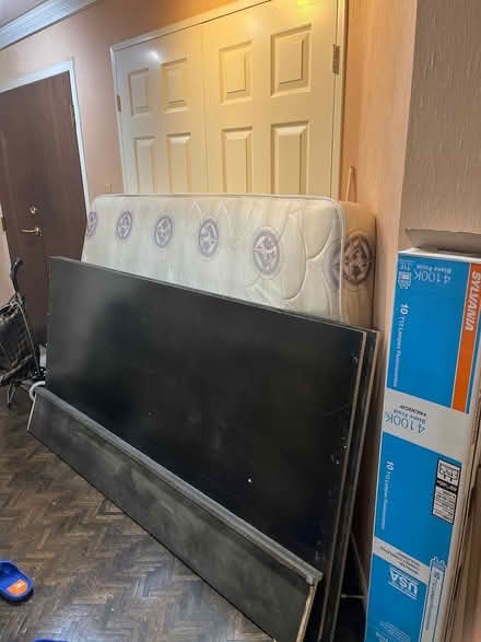 Photo of free Classic king bed (280 Simcoe St., Toronto) #2