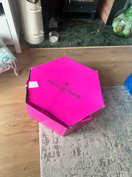 Photo of free Large hat box (Liberton EH16) #1