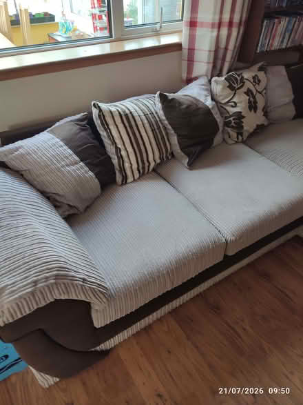 Photo of free Corner Settee (Barrow-in-Furness LA13) #1