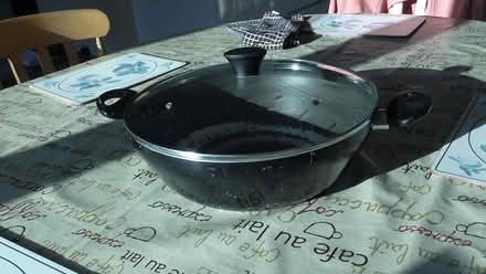 Photo of free Wok with lid (St Albans AL4) #1