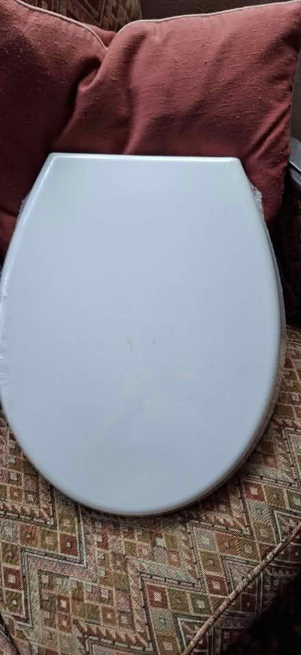 Photo of free Potty Training Toilet Seat for Toddler with Release Quick (Harrogate HG1) #2