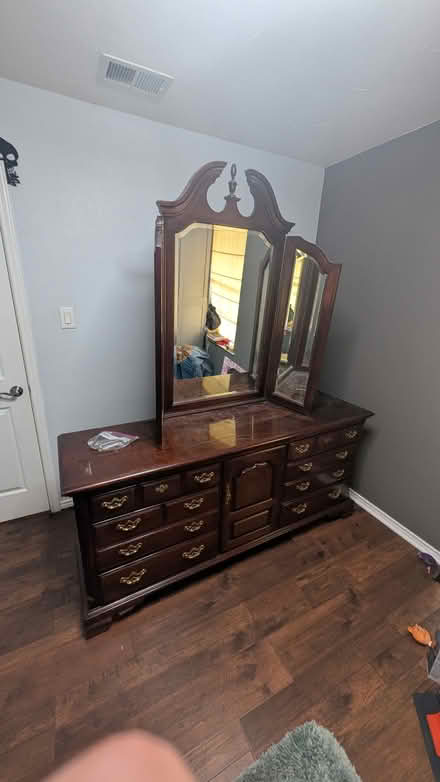 Photo of free Large dresser with 3 sided mirror (North side of Grapevine) #1