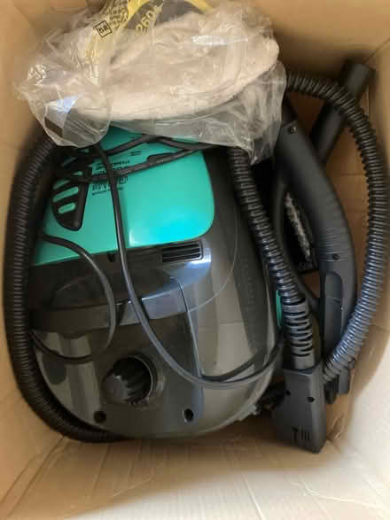 Photo of free Steam cleaner (Malvern WR14) #2