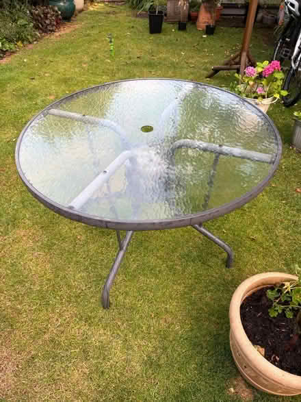 Photo of free Garden table (Grappenhall WA4) #2