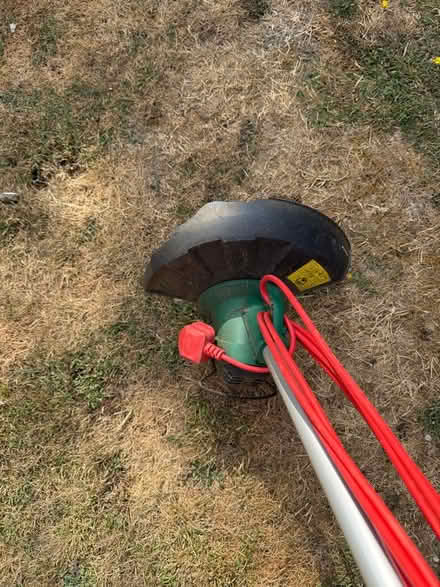 Photo of free Electric Strimmer (Totternhoe LU6) #2