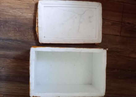 Photo of free Cooler box (OX4 Greater leys) #1