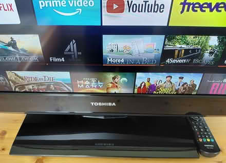Photo of free TV and DVD player (Muirhead DD2) #2