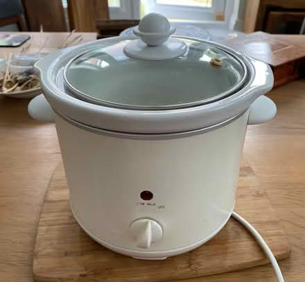 Photo of free Slow cooker crock-pot (M16 9 WT) #2
