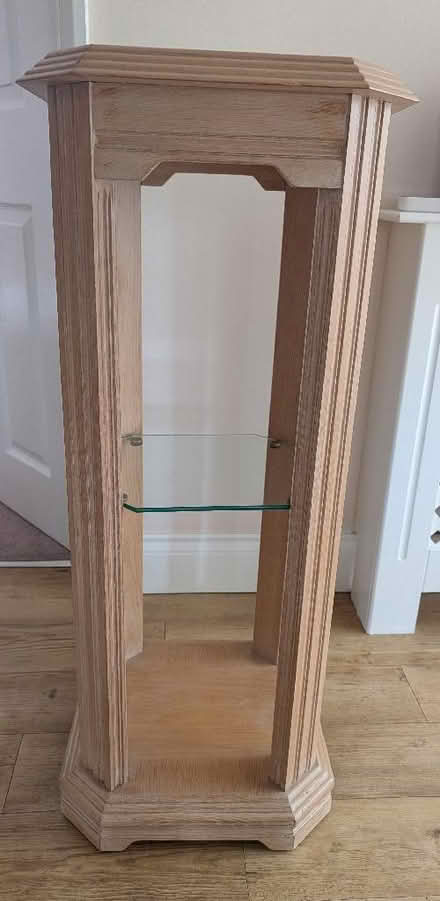 Photo of free lime oak stand (Wickford SS11) #1