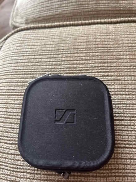 Photo of free Sennheiser Wired Headphones (South Keys) #1