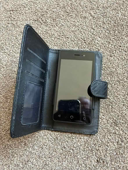 Photo of free NUU A1 Android phone (Guildford) #1