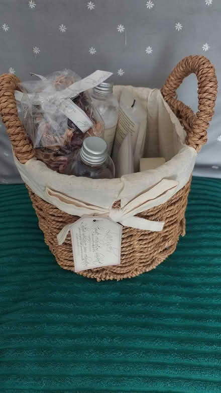 Photo of free lavender relaxation basket (dorset BH12) #1