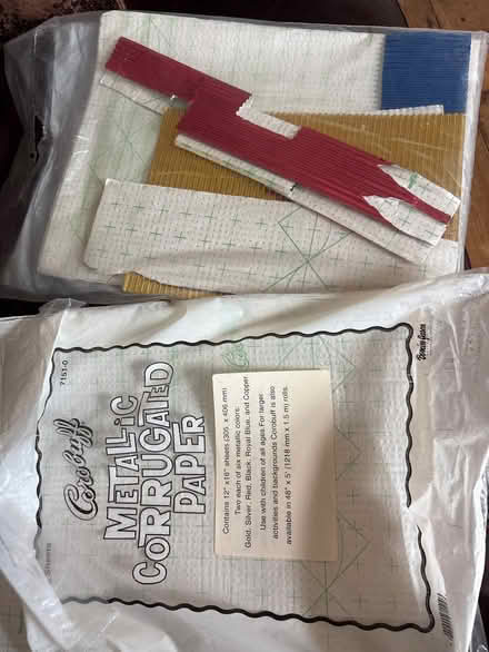 Photo of free 6 sheets Metallic corrugated paper (New Malden KT3 4) #2