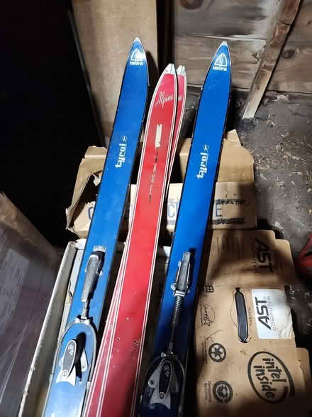 Photo of free Antique Skis, two pairs (Glebe / Dow's Lake) #4