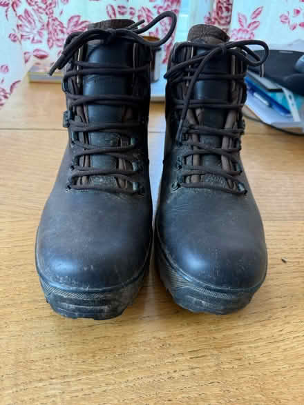 Photo of free Men’s Walking Boots (Jordanthorpe S8) #1
