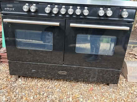 Photo of free Britania 6 ring gas on top , electric oven range (Stapleford CB22) #1