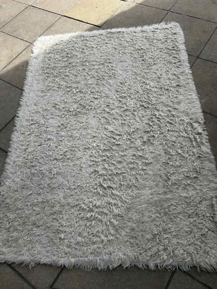 Photo of free Cream Rug (Woodley RG5) #1