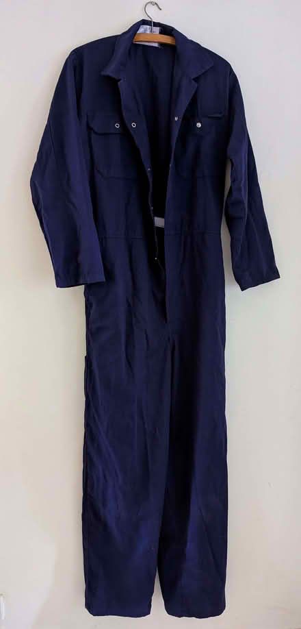 Photo of free One-piece overalls, medium size (male) (Petersfield Ward CB1) #1